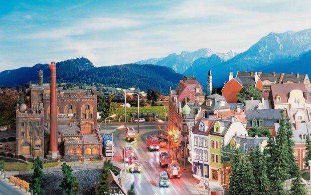 Das Miniatur Wunderland Hamburg ist die größte Modelleisenbahnanlage der Welt und entführt die Klasse in ein absolut faszinierendes Universum